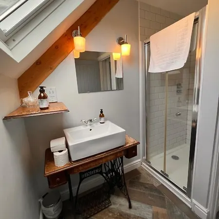 Inn Selkies Nqy Newquay (Cornwall)